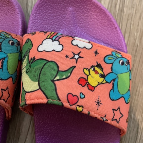 Disney toy story slides -size 9/10 - Picture 3 of 5
